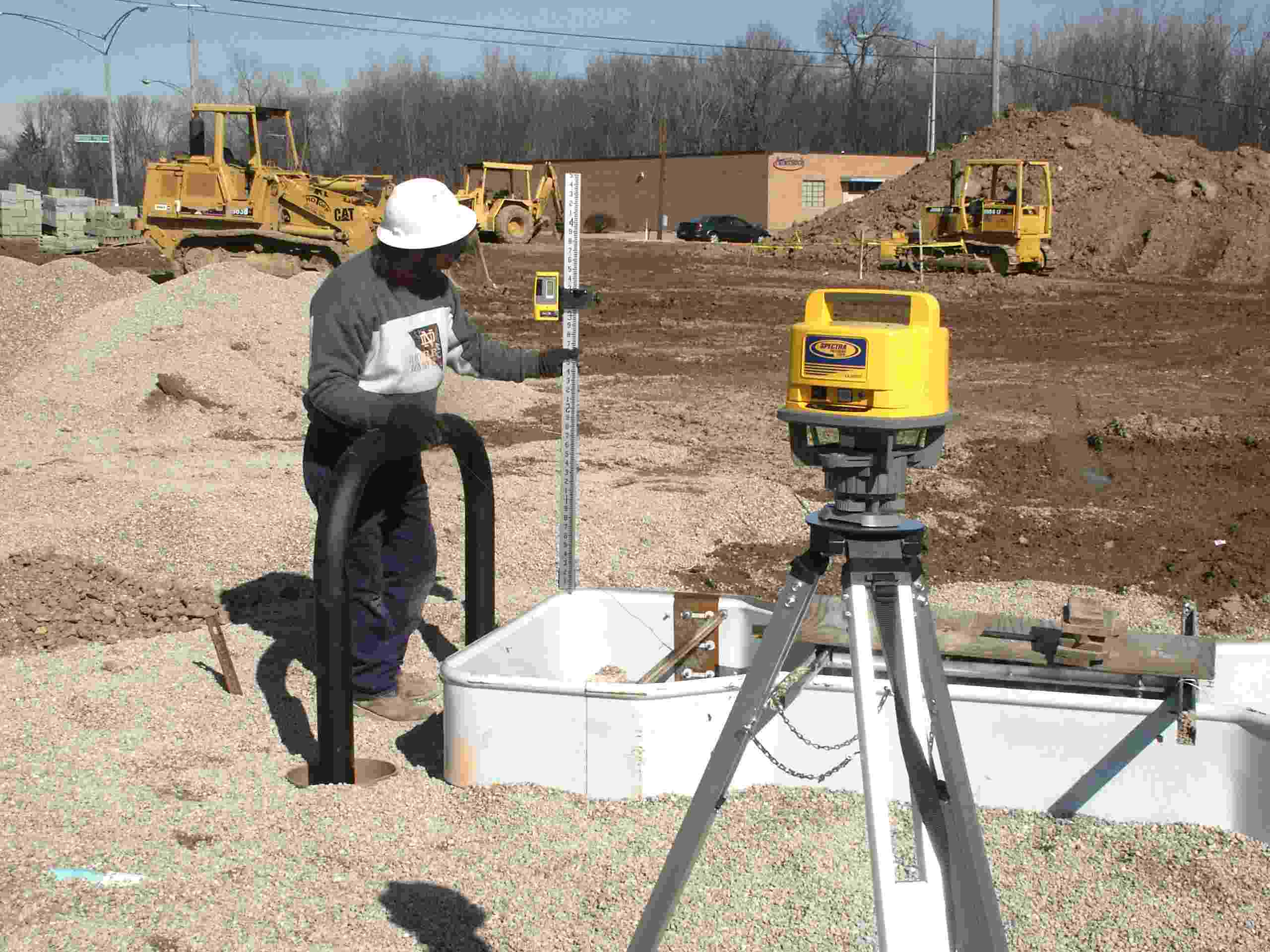 NIVEAU LASER DE CHANTIER